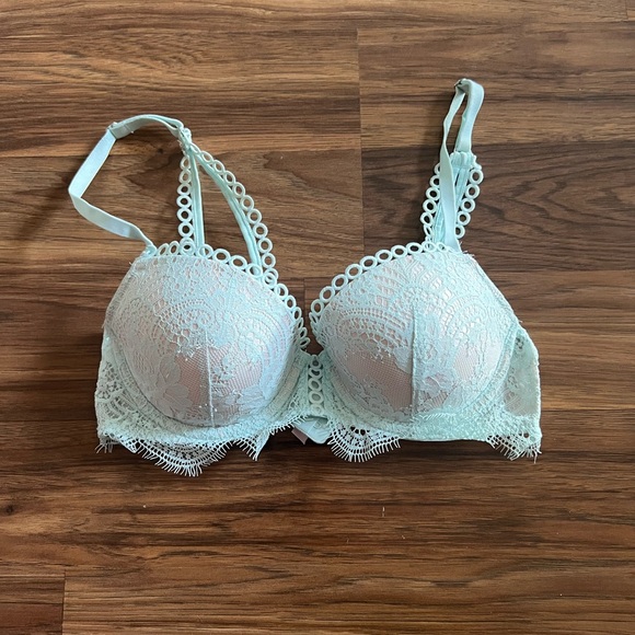 Victoria's Secret Blue Lace Trim Bra - Picture 1 of 3